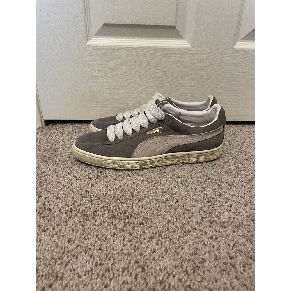 Puma grey and white Suede low top sneaker shoes Mens size 10.5